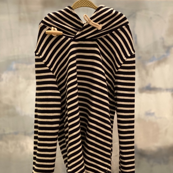 Girls crew cuts long sleeve pullover - Picture 1 of 2